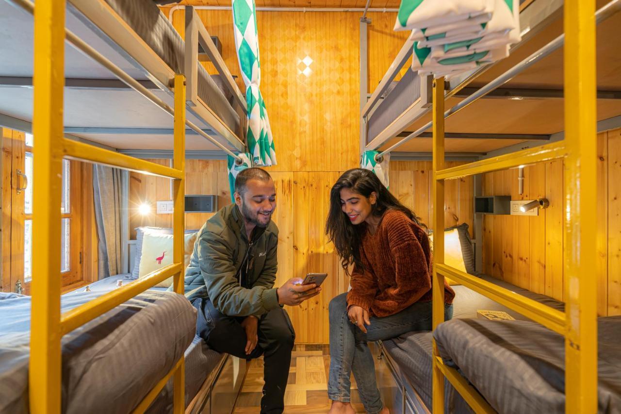 Whoopers Boutique Kasol Hostel ภายนอก รูปภาพ