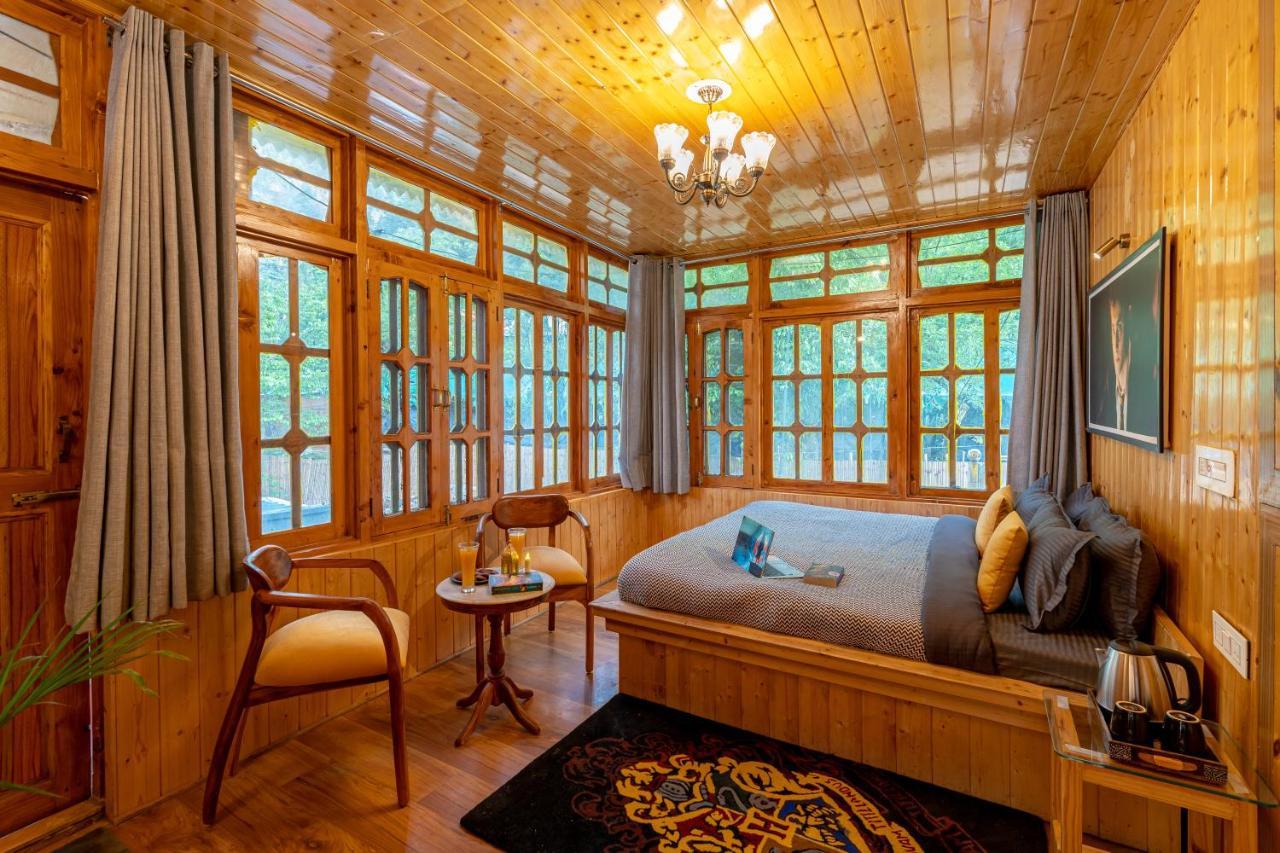 Whoopers Boutique Kasol Hostel ภายนอก รูปภาพ