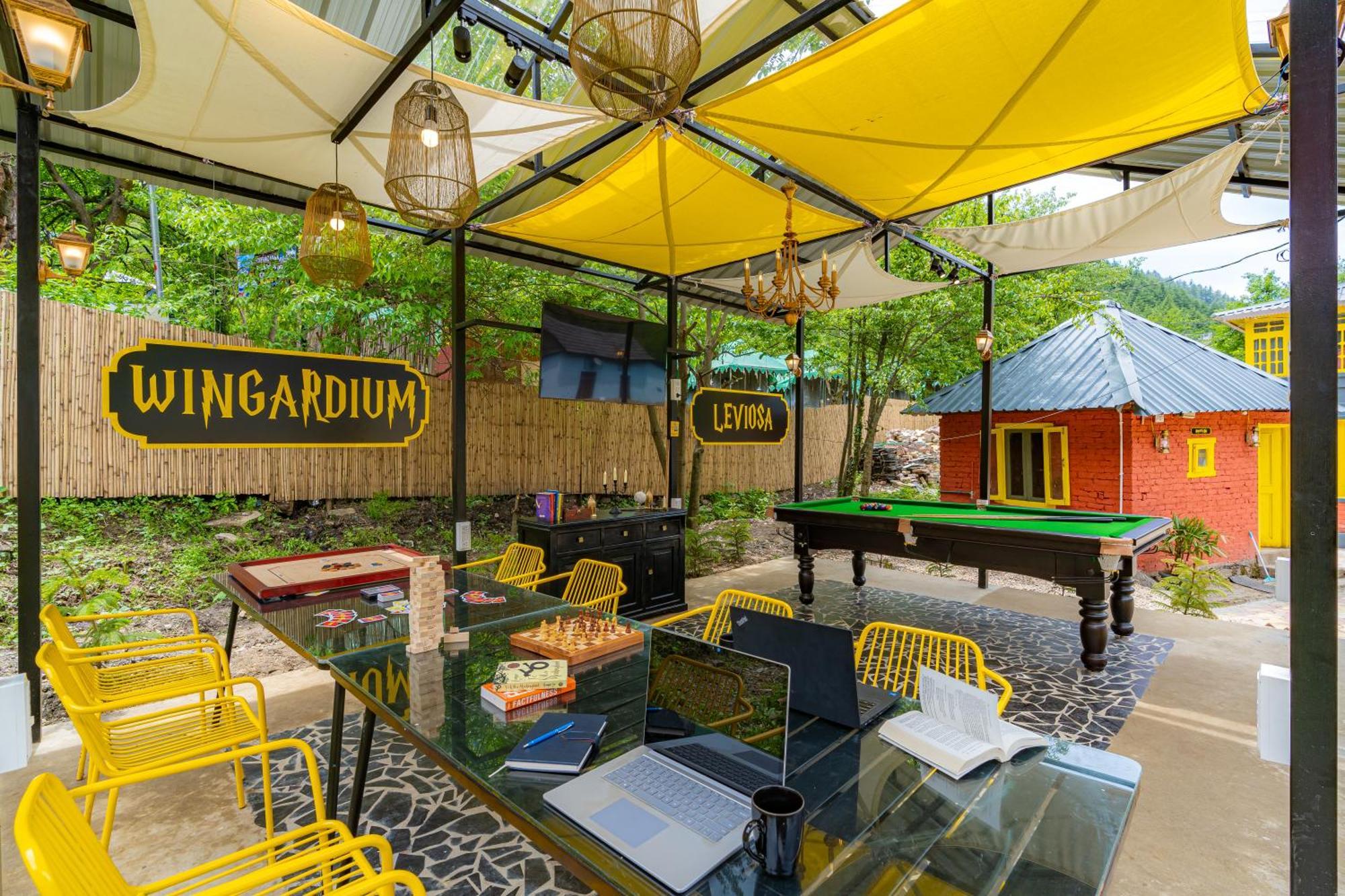Whoopers Boutique Kasol Hostel ภายนอก รูปภาพ