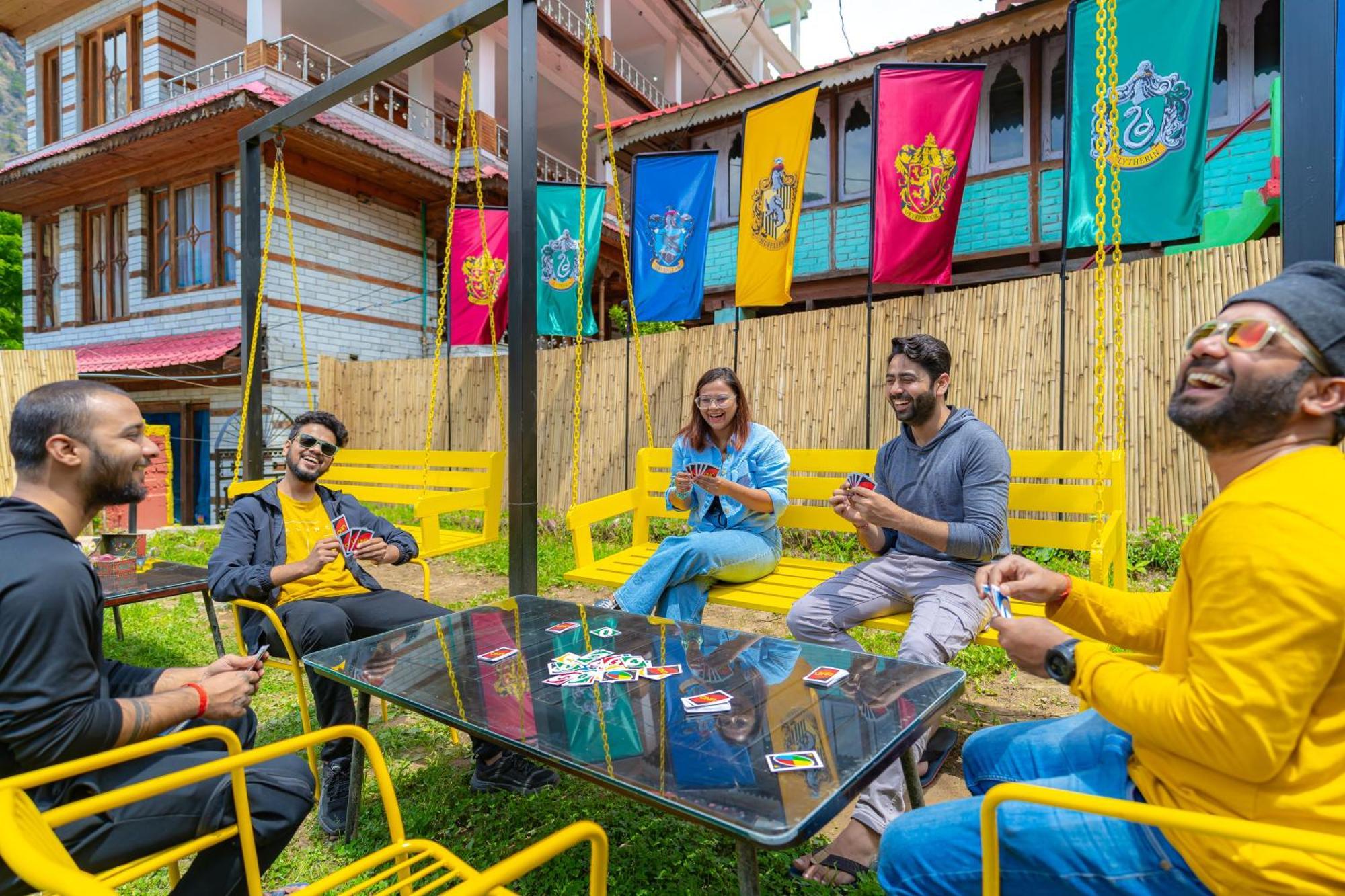 Whoopers Boutique Kasol Hostel ภายนอก รูปภาพ