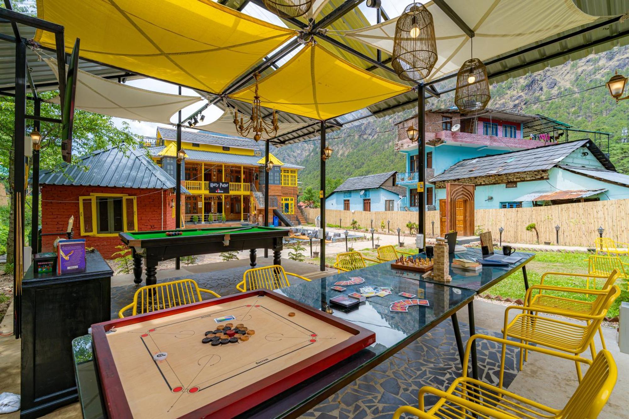 Whoopers Boutique Kasol Hostel ภายนอก รูปภาพ